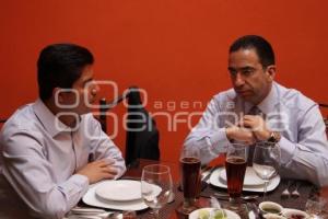 EDUARDO RIVERA Y JAVIER LOZANO EN REUNIÓN INFORMAL.