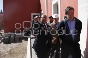 SUPERVISAN OBRAS DE LA CONSTANCIA . FUNDACIÓN AZTECA