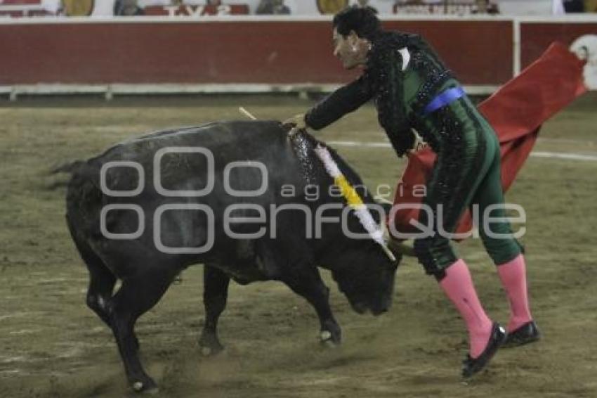 JERÓNIMO, EN LA PLAZA DE TOROS EL RELICARIO.