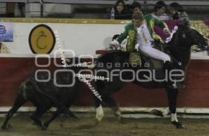 CORRIDA DE TOROS EN EL RELICARIO.