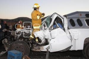 MUERE HOMBRE PRENSADO EN VIA ATLIXCAYOTL