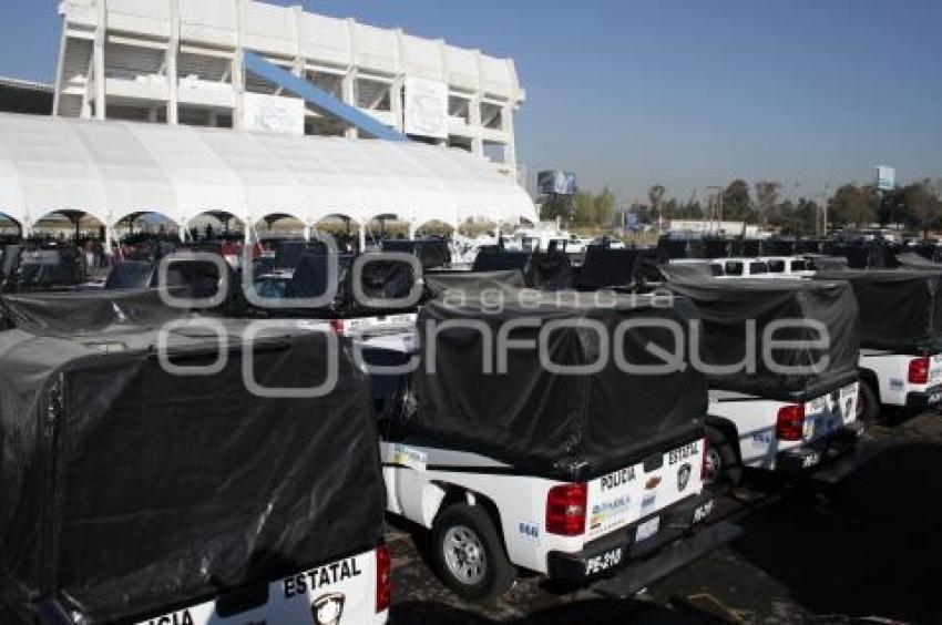 RAFAEL MORENO VALLE, ENTREGA 150 PATRULLAS Y EQUIPO DE SEGURIDAD A MUNICIPIOS DE PUEBLA.