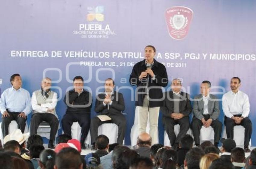 RAFAEL MORENO VALLE, ENTREGA 150 PATRULLAS Y EQUIPO DE SEGURIDAD A MUNICIPIOS DE PUEBLA.