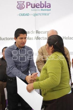 EDUARDO RIVERA, ENTREGA APOYOS A CAMPESINOS AFECTADOS POR HELADAS ATIPICAS.