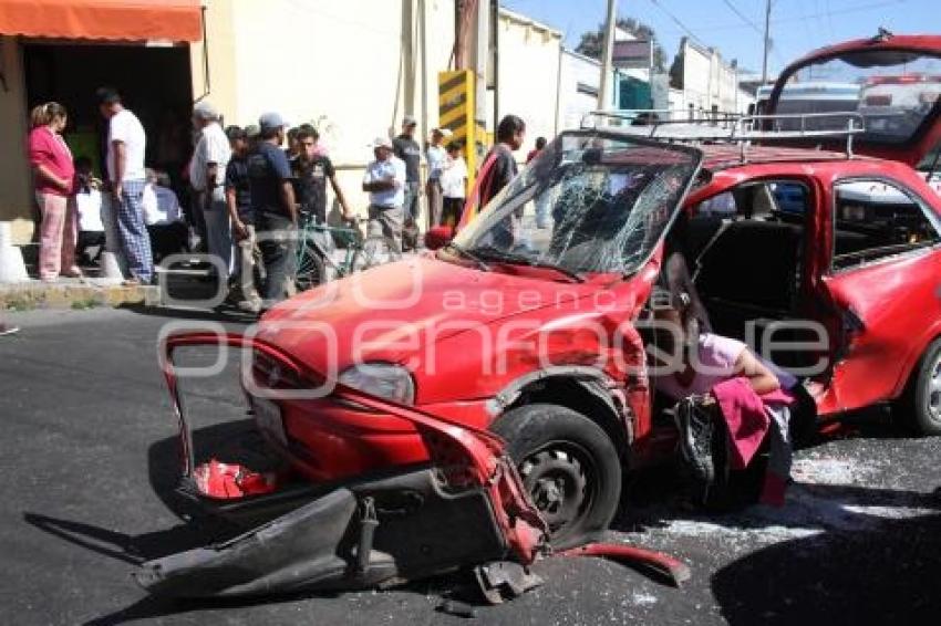 TRES LESIONADOS FUE EL SALDO DE UN CHOQUE