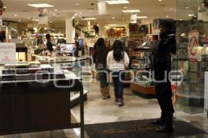 ASALTO A SANBORNS