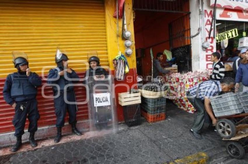 OPERATIVO . AMBULANTES . MERCADO 5 DE MAYO