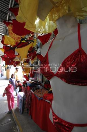 CALZONES ROJOS Y AMARILLOS PARA EL FIN DE AÑO