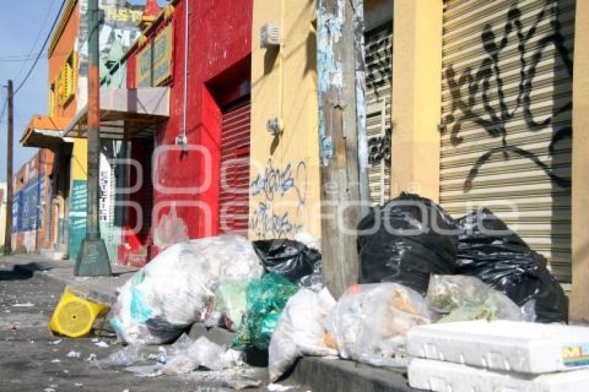 BASURA EN LAS CALLES
