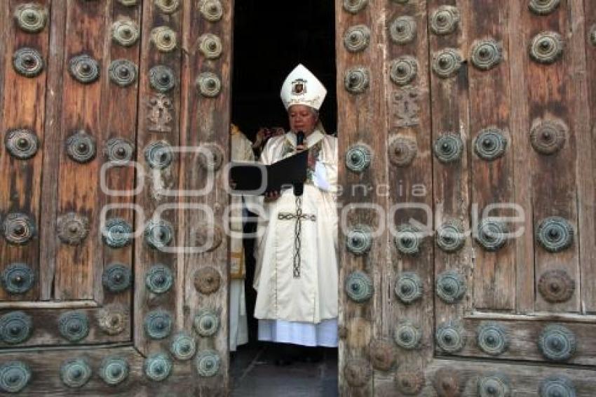 PUERTA DEL PERDÓN. CATEDRAL