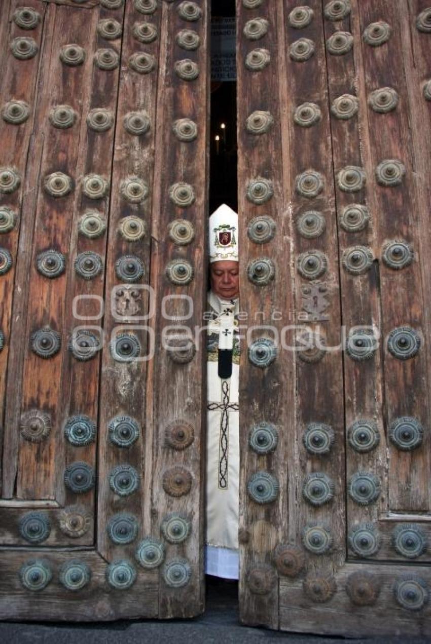 PUERTA DEL PERDÓN. CATEDRAL