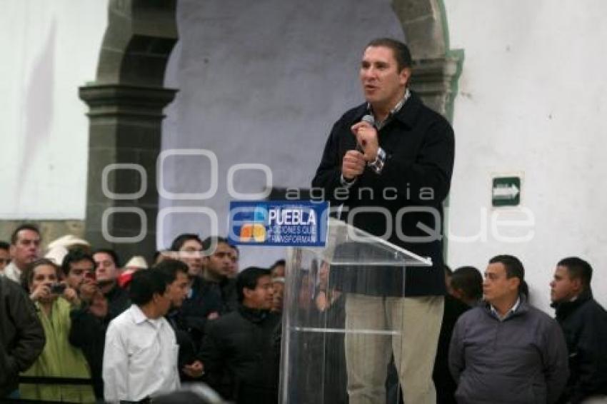 GOBIERNO . GIRA POR ZACATLÁN