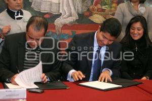 FIRMA AYUNTAMIENTO CON LAS 17 JUNTAS AUXILIARES