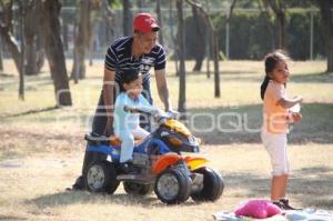 PARQUE ECOLÓGICO. FAMILIAS