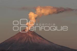 FUMAROLA VOLCÁN POPOCATÉPETL