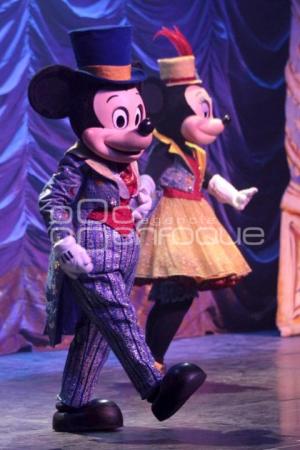 LA MAGIA DE MICKEY