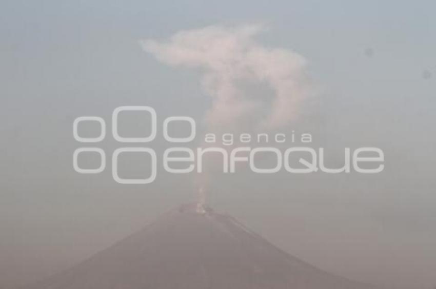 FUMAROLA VOLCÁN POPOCATÉPETL