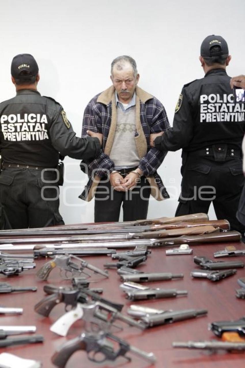 SEGURIDAD . DETENIDO CON 30 ARMAS