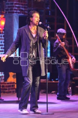 RICARDO ARJONA SIGLO XXI