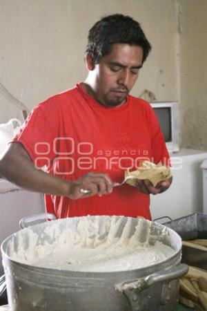 ELABORACIÓN DE TAMALES