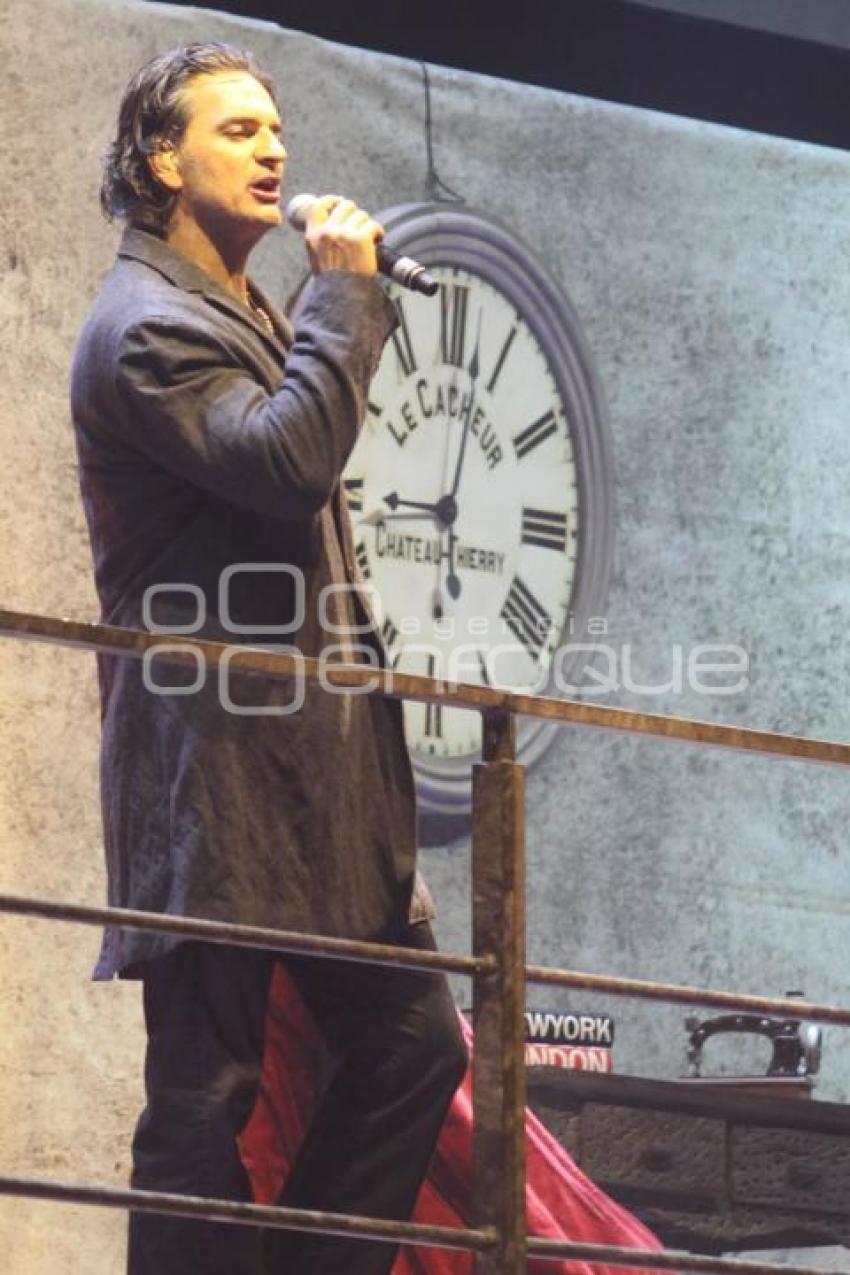 RICARDO ARJONA SIGLO XXI