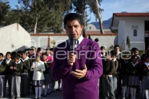 EDUARDO RIVERA ENTREGÓ DESAYUNADOR EN SAN MIGUEL ESPEJO