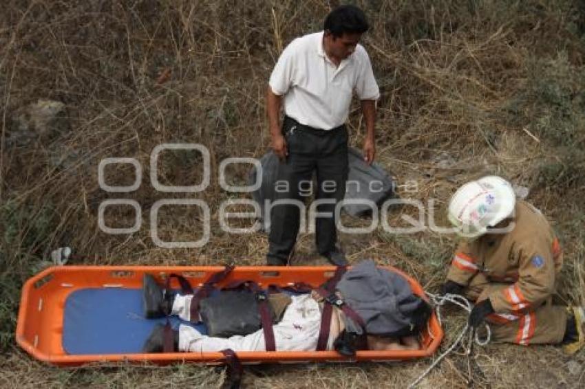 MUERE MUJER VOLCADURA PERIFERICO ECOLOGICO