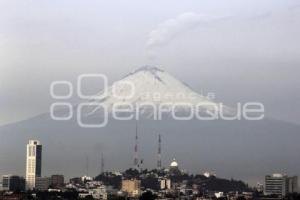 FUMAROLA VOLCÁN