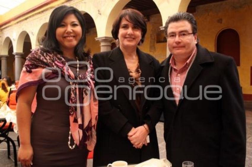 PATRICIA MERCADO Y MIGUEL ANGEL DE LA ROSA