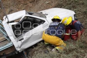 MUERE MUJER VOLCADURA PERIFERICO ECOLOGICO