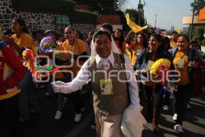 DESFILE DE LA CONAIM POR LAS CALLES DE PUEBLA