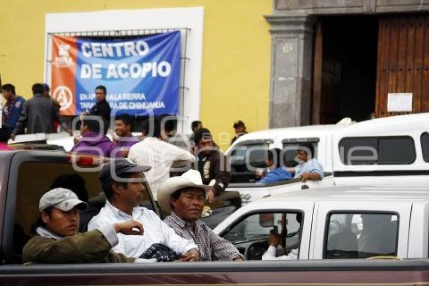 MANIFESTACIÓN ARTESANOS Y COMERCIANTES