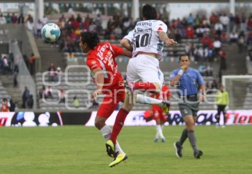 LOBOS CONTRA NECAXA