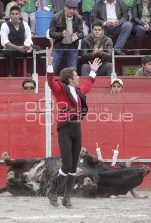 TOROS . PABLO HERMOSO DE MENDOZA