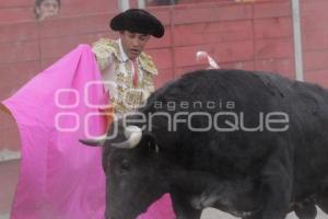 TOROS . RAFAEL ORTEGA