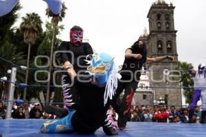 LUCHAS EN EL ZÓCALO