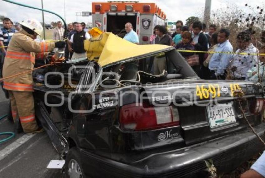 MUERE PRENSADO CONDUCTOR DE TAXI