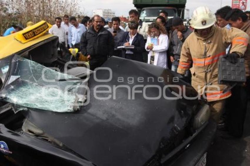 MUERE PRENSADO CONDUCTOR DE TAXI