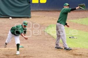 INICIAN ENTRENAMIENTO PERICOS