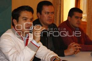 GERARDO ISLAS. YO ME CONECTO