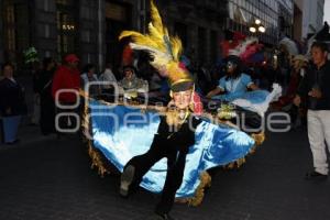 DESFILE DE HUEHUES