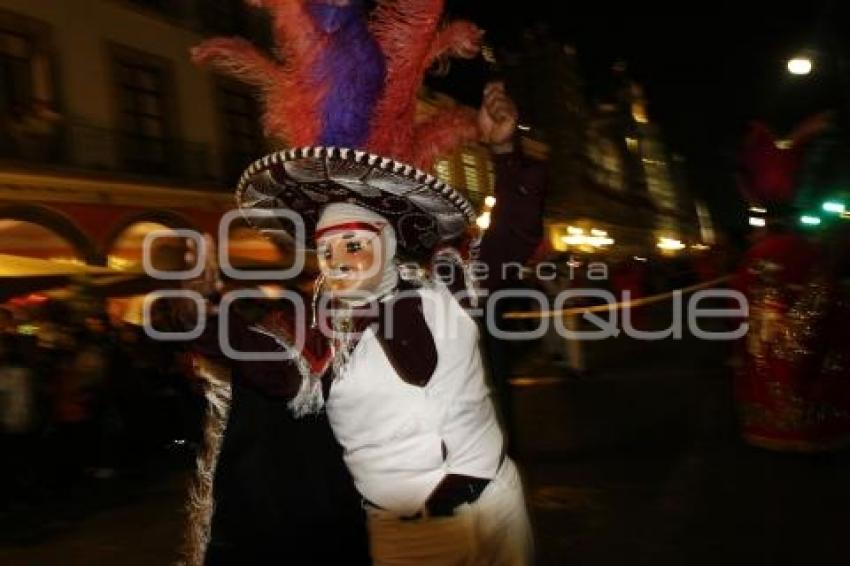 DESFILE DE HUEHUES