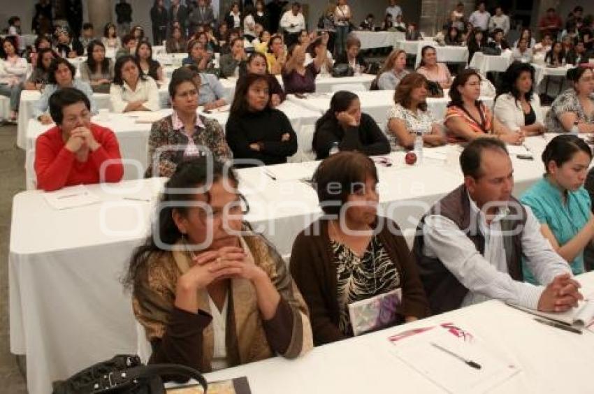 MORENO VALLE EN EL FORO DE INICIATIVA SUMA