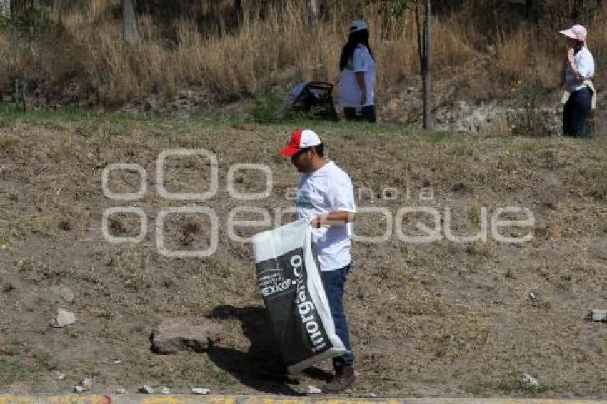 LIMPIAN DE RESIDUOS SÓLIDOS EN PERIFÉRICO ECOLÓGICO