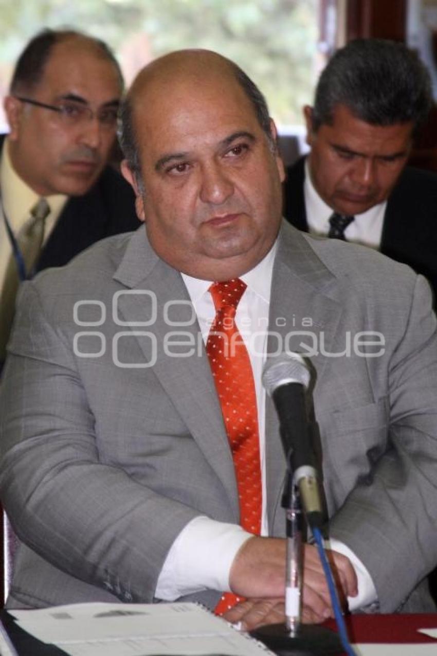 COMPARECENCIA LUIS MORA