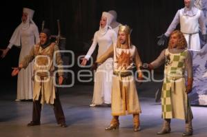 SPAMALOT OBRA CÓMICA . LOS MASCABROTHERS