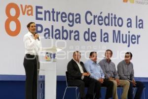 8A ENTREGA CRÉDITO A LA PALABRA DE LA MUJER