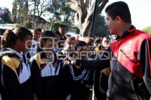 EDUARDO RIVERA INAUGURÓ GIMNASIO