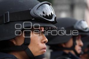 ENTREGA UNIFORMES Y EQUIPO  SEGURIDAD PÚBLICA MPAL