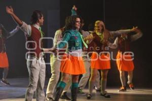 SHOW GRACHI